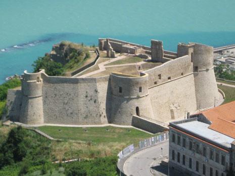 Hotel Leon D'Oro Castel Frentano Екстериор снимка