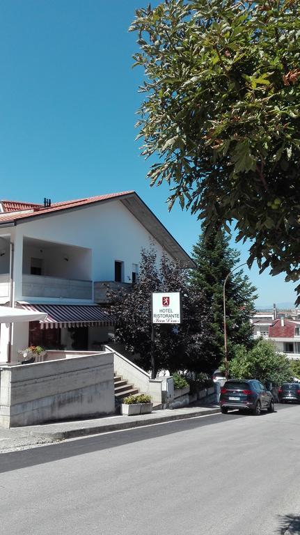 Hotel Leon D'Oro Castel Frentano Екстериор снимка